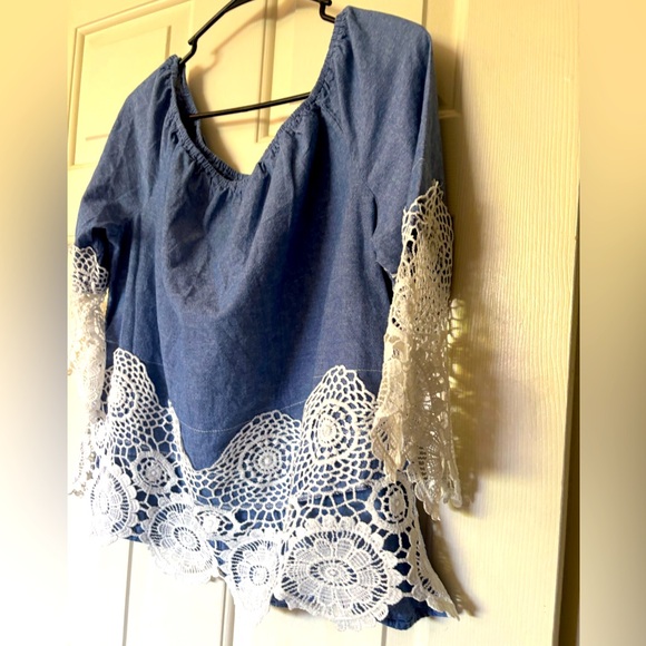 Unique Spectrum Blouse Lacey Cutouts Lightweight Denim Kimono/Bell Sleeves SZ L - Picture 2 of 9
